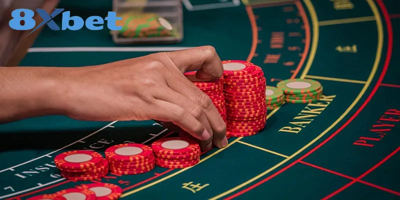 Bí quyết và cách chơi bài Baccarat 8xbet giành chiến thắng Cách tính điểm trong Baccarat 8xbet – Quy tắc và ví dụ minh họa
